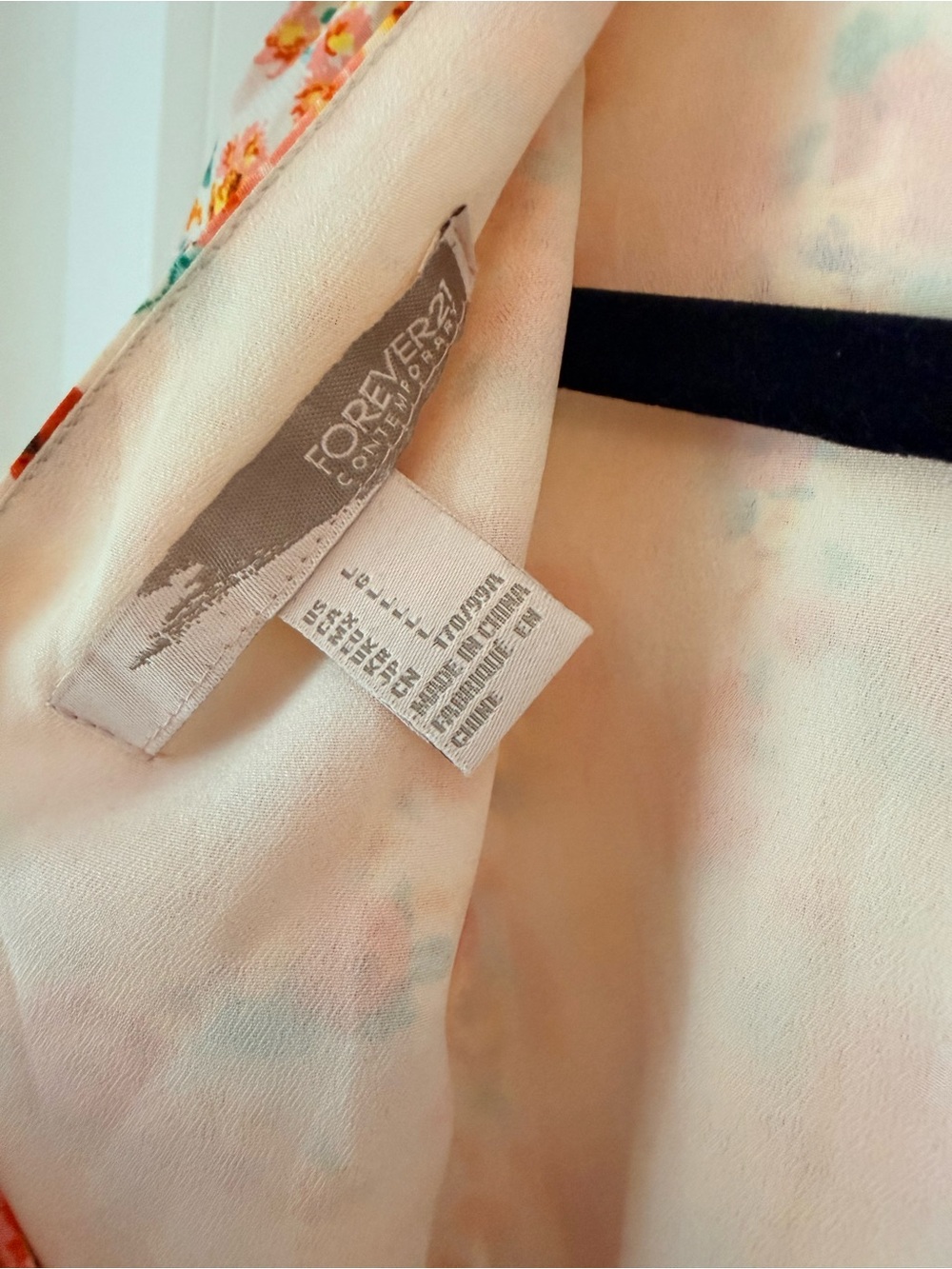 Forever 21 Floral Dress - Picture 6 of 7
